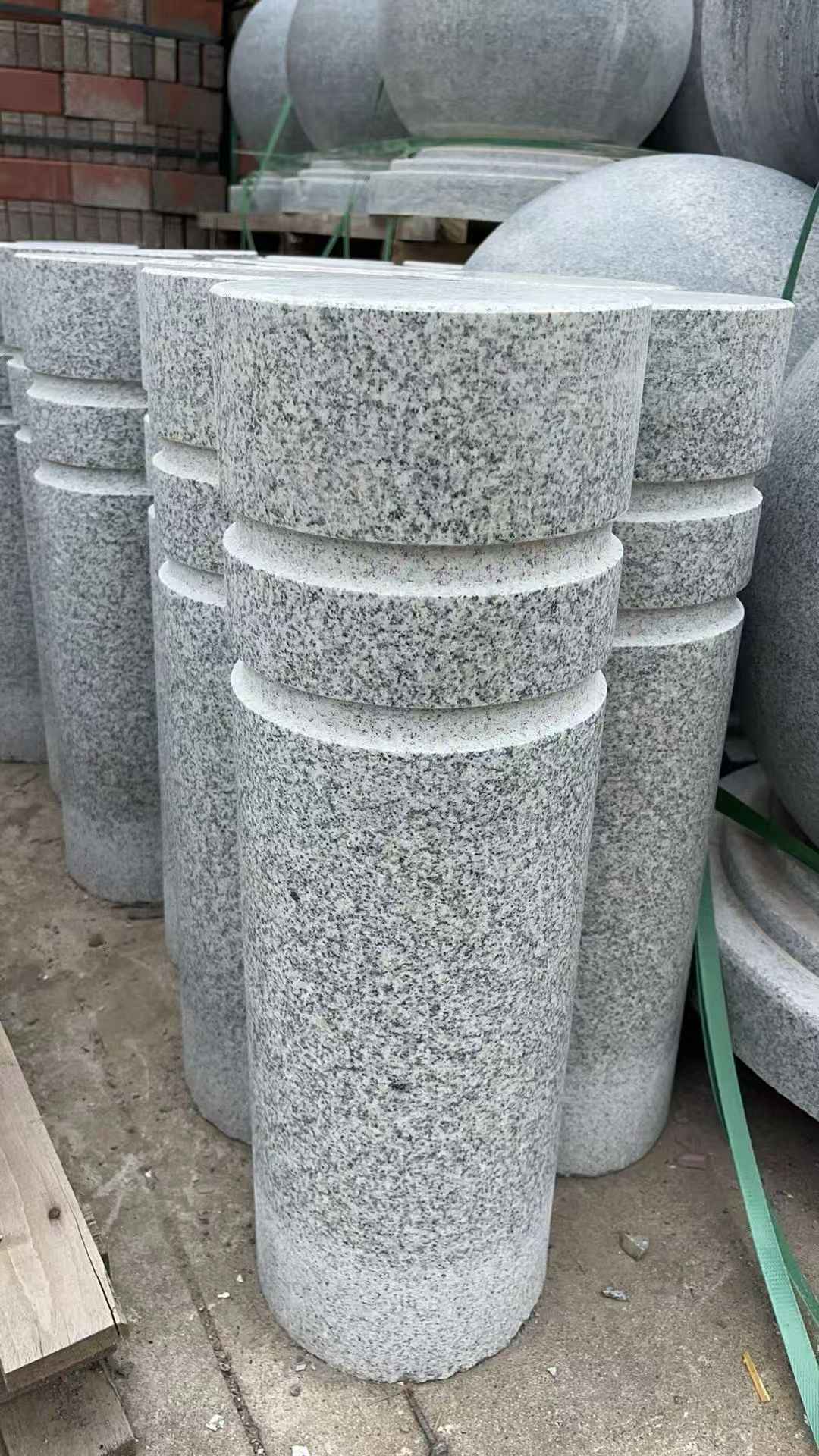 廊坊 芝麻白花岗岩挡车柱、隔离柱多少钱