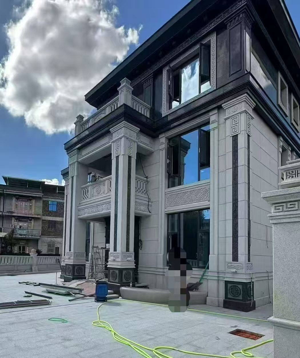 廊坊 别墅干挂，芝麻白与芝麻黑完美配合