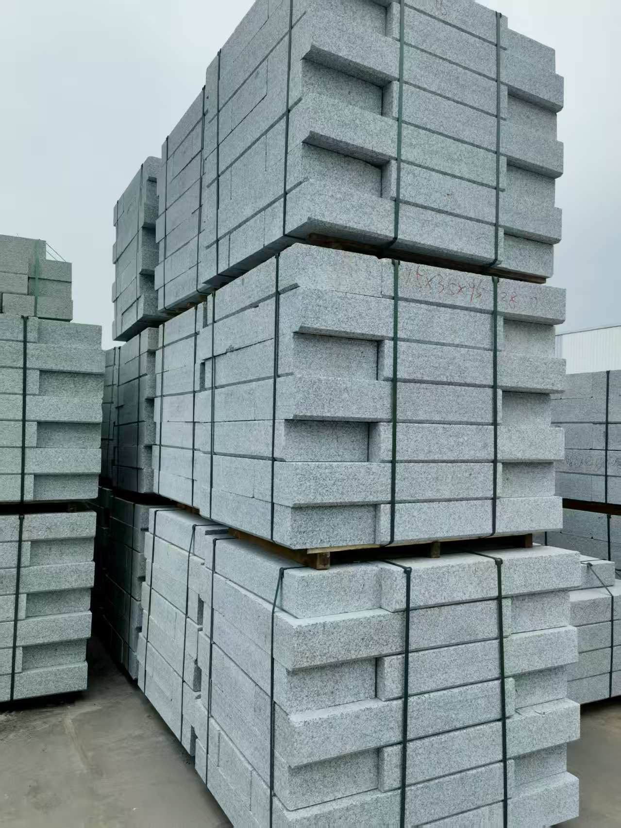 廊坊 路沿石，板板正正的路沿石