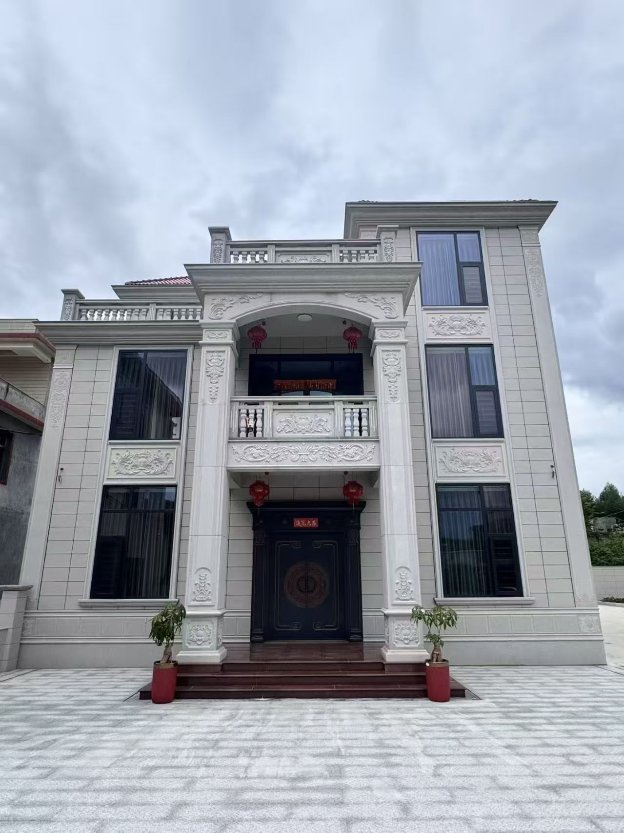 廊坊 芝麻白石材别墅干挂案例展示