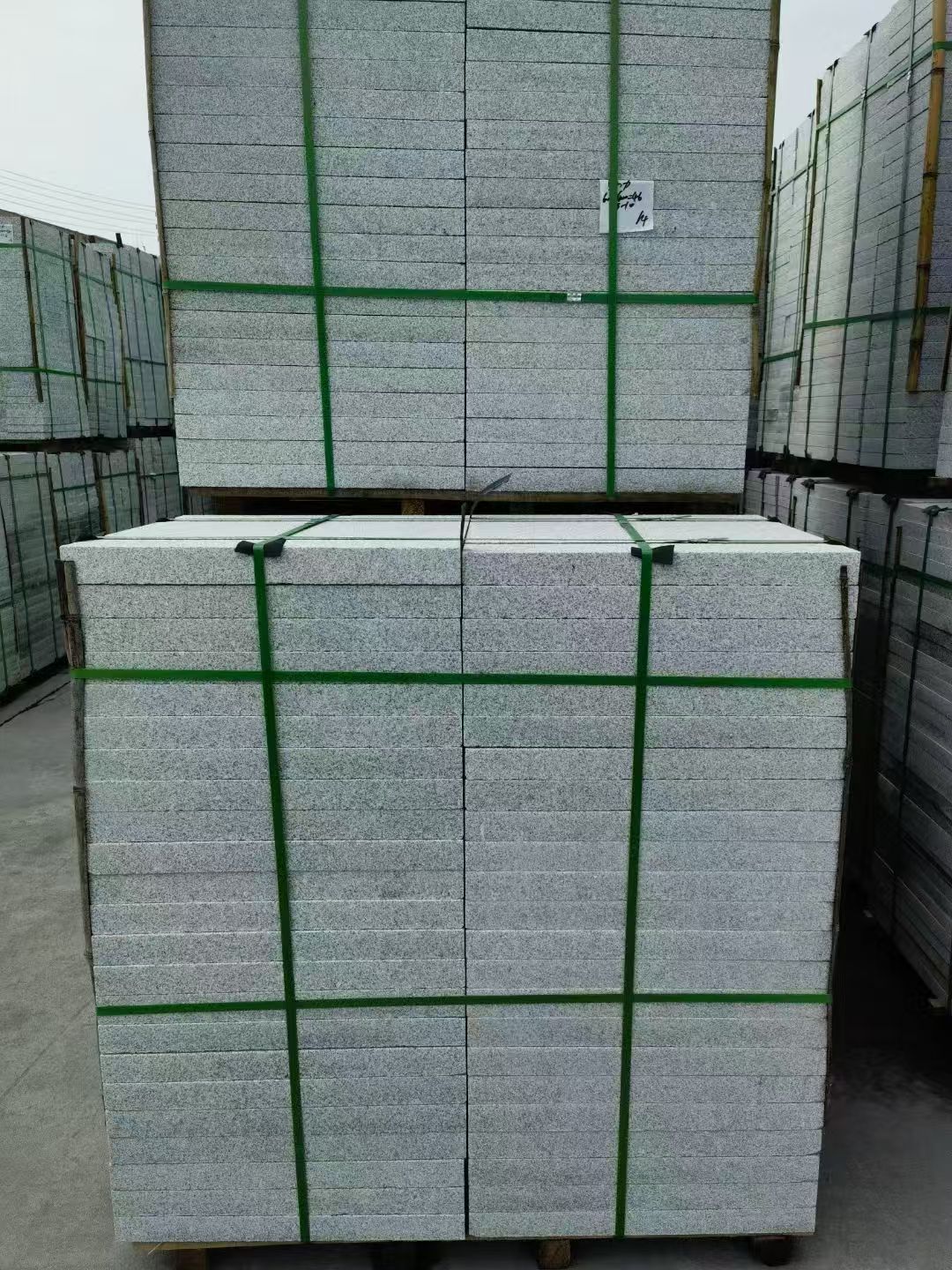 廊坊 火烧面地铺石，街道广场园林市政工程板，1.8~5.0厚均有现货