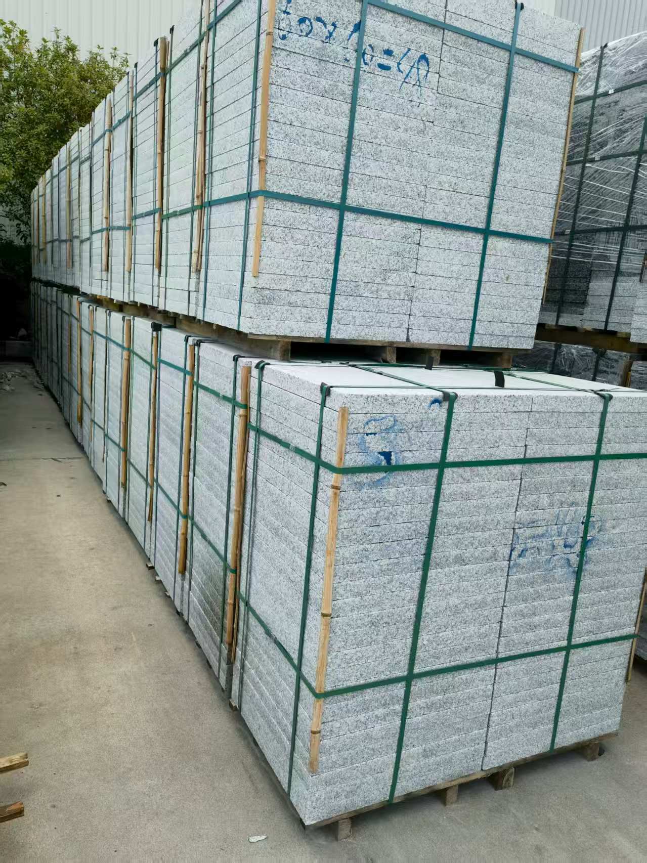 廊坊 大花芙蓉白火烧成品，市政园林广场地铺石