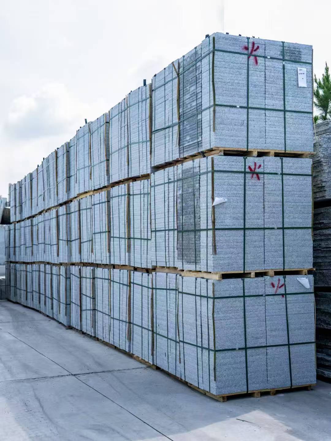 廊坊 芙蓉白3公分火烧地铺成品300*600